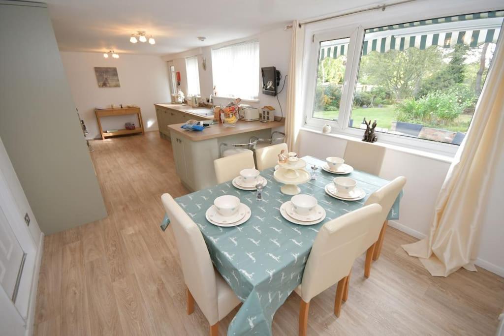 Little Hare Lodge - Spacious 2 Bedroom Attached Bungalow Woodhall Spa Exterior foto