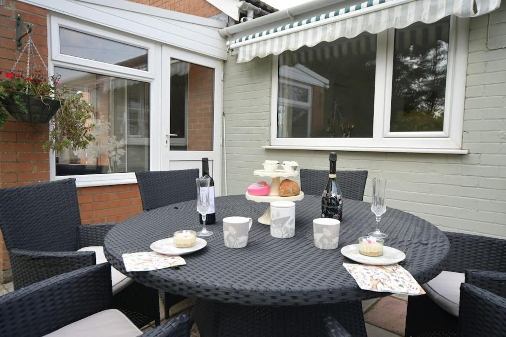 Little Hare Lodge - Spacious 2 Bedroom Attached Bungalow Woodhall Spa Exterior foto