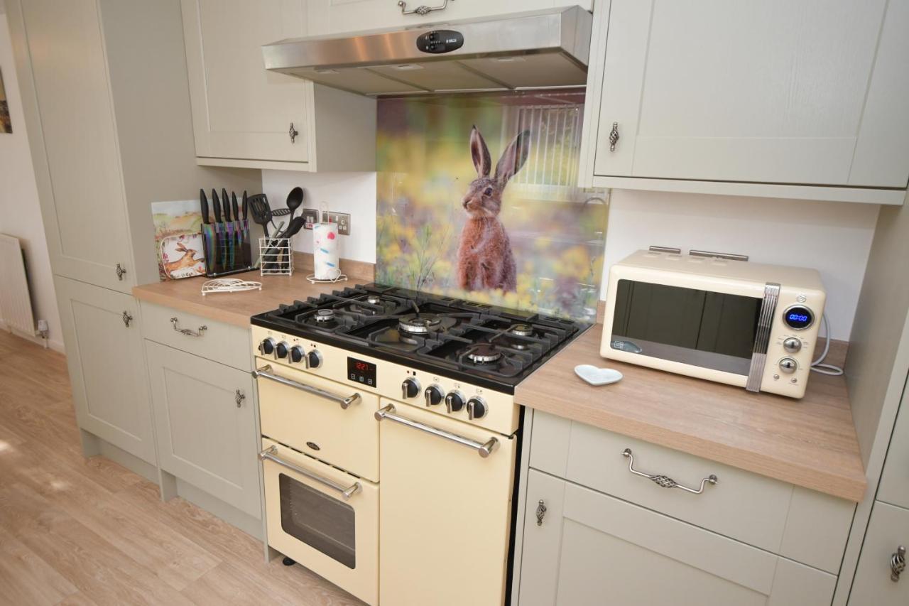 Little Hare Lodge - Spacious 2 Bedroom Attached Bungalow Woodhall Spa Exterior foto